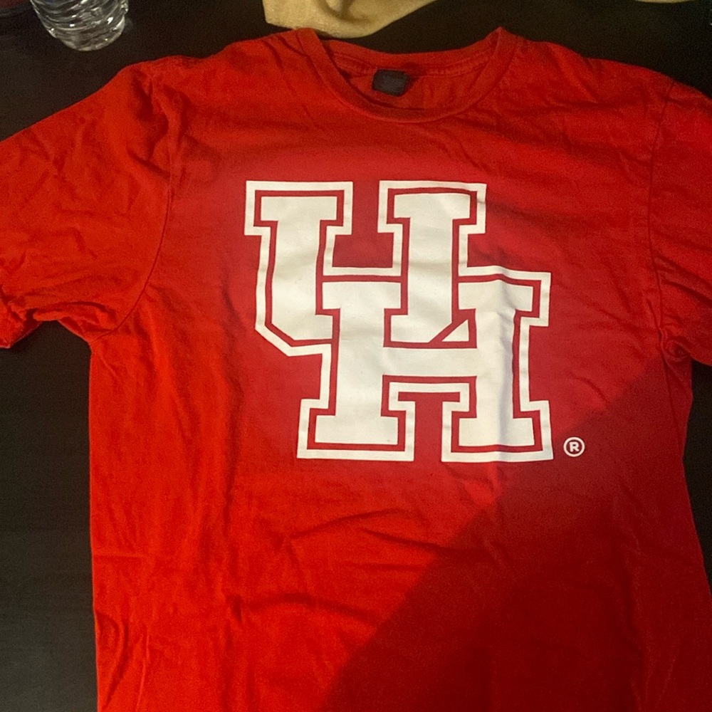 UH shirt